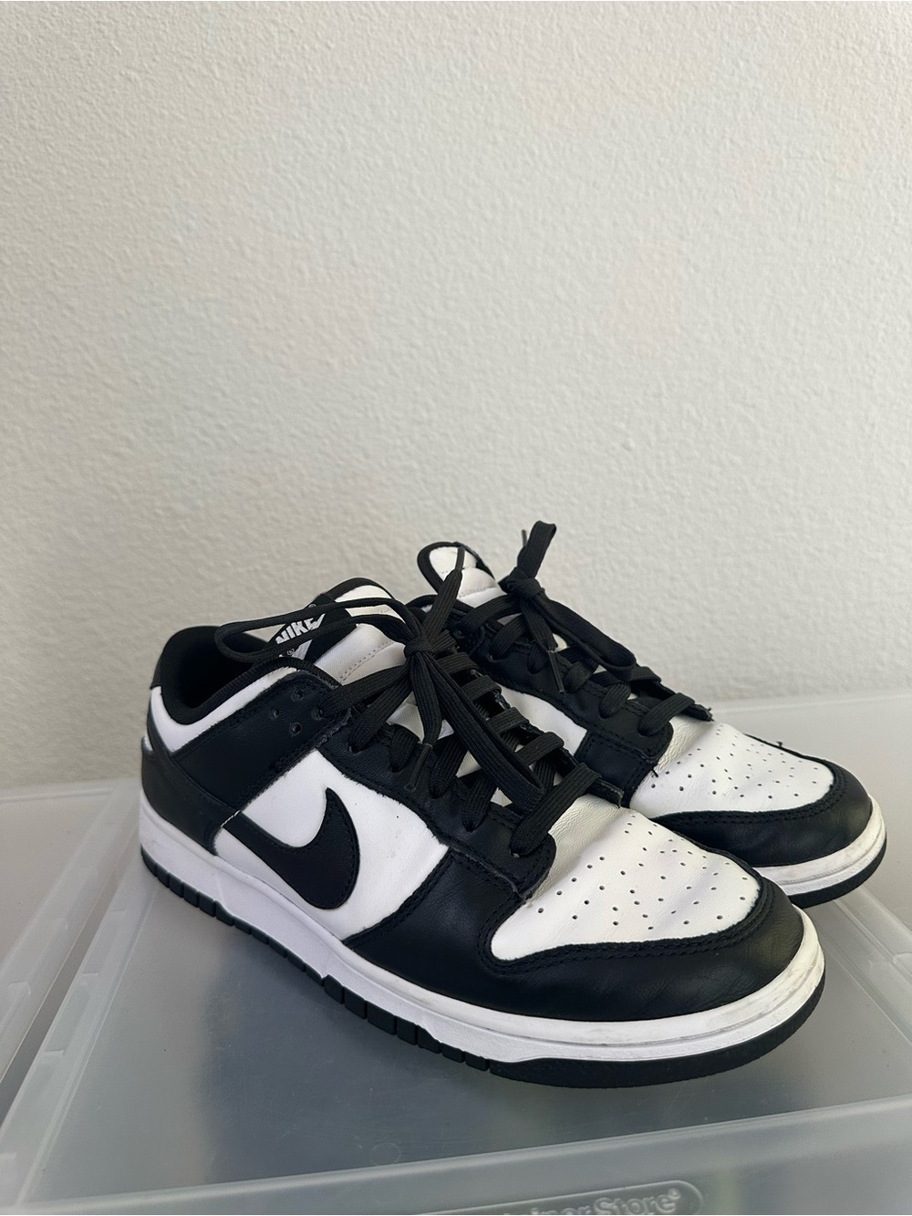 Nike Men's Dunk Low Shoes, Size 9